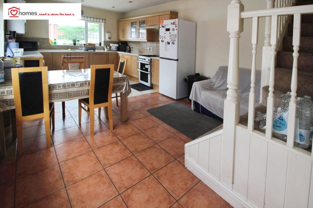 Property photo 2 of 14 Photo 13