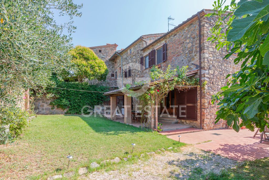Property photo 3 of 42