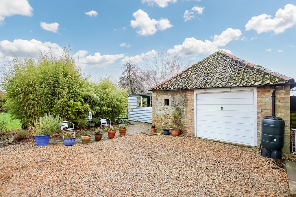 Property photo 2 of 28 2793264