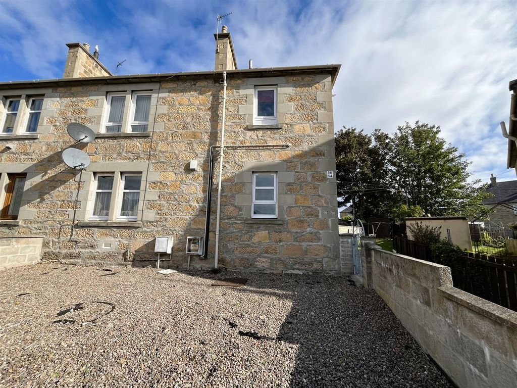 Property photo 1 of 11 54 Kingsmills Elgin