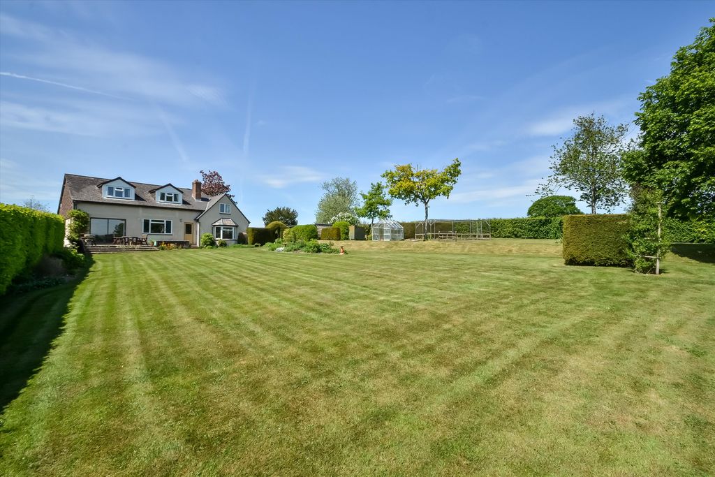 Property photo 1 of 18 Image