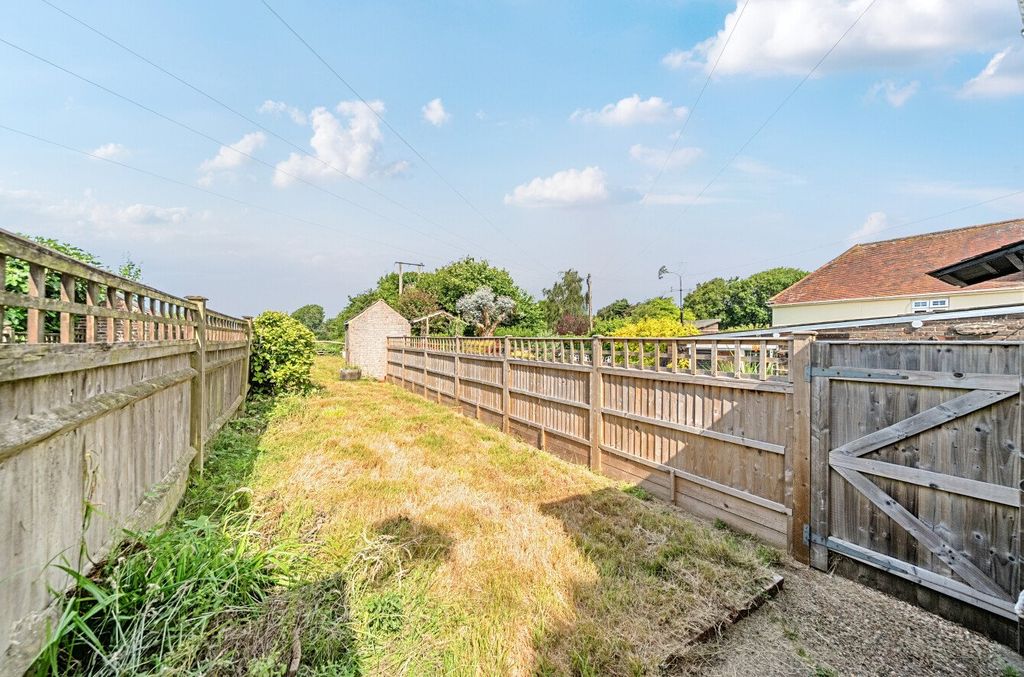 Property photo 2 of 19 Picture No. 75