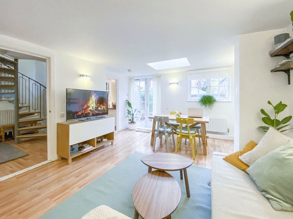 Property photo 3 of 22 Picture No. 21