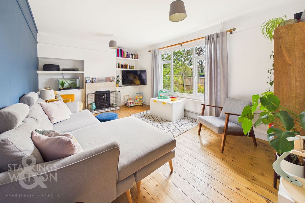 Property photo 2 of 24