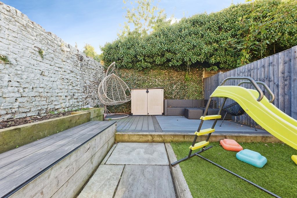 Property photo 2 of 14 Pbox-Img.Jpg