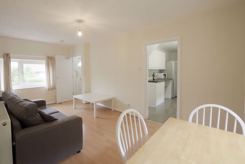 Property photo 3 of 12 Photo 12