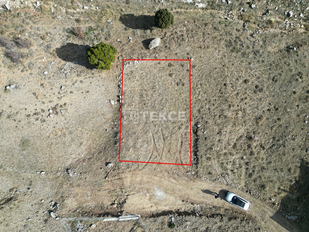 Property photo 3 of 3