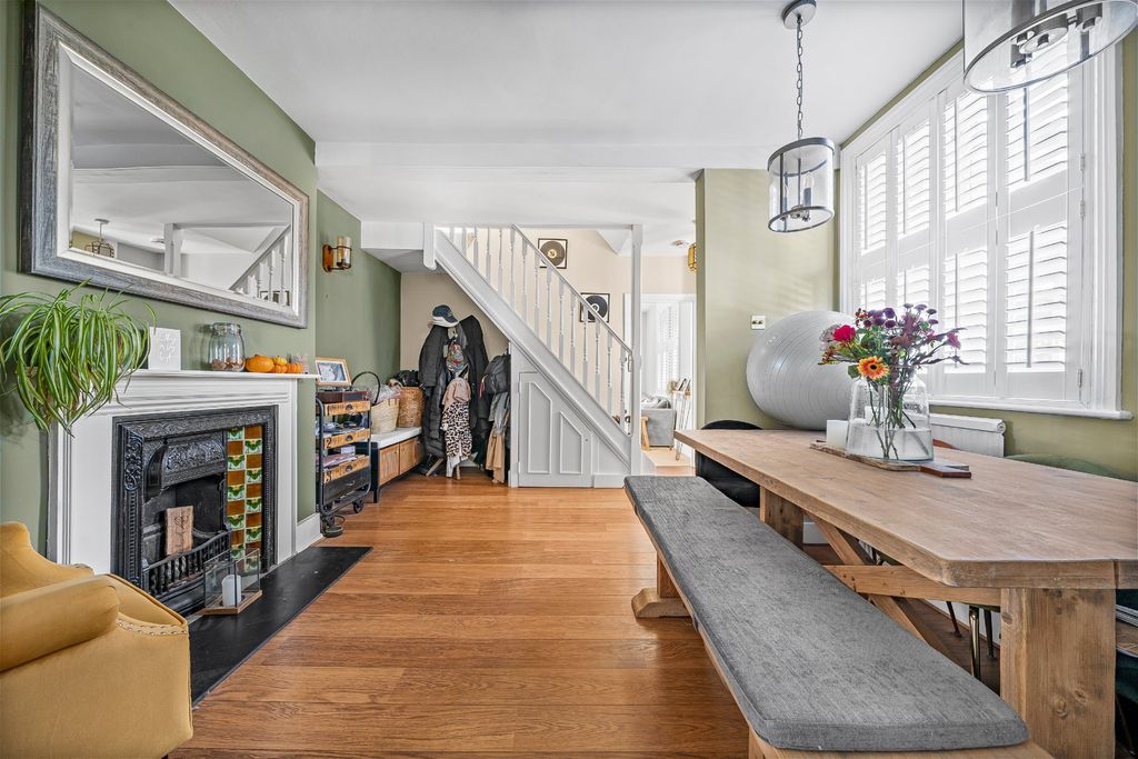 Property photo 3 of 20 Dining Room