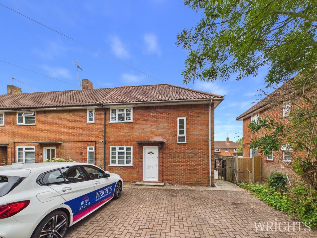 Property photo 1 of 14 Cam05659G0-Pr0206-Still002
