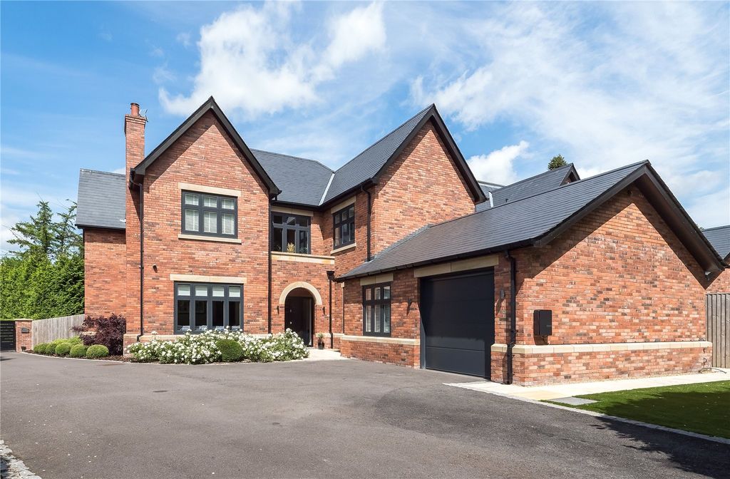 Property photo 1 of 27 Fairwood