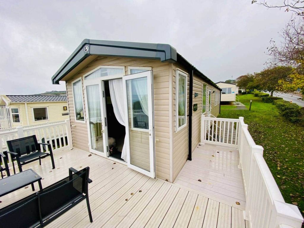 Property photo 2 of 37