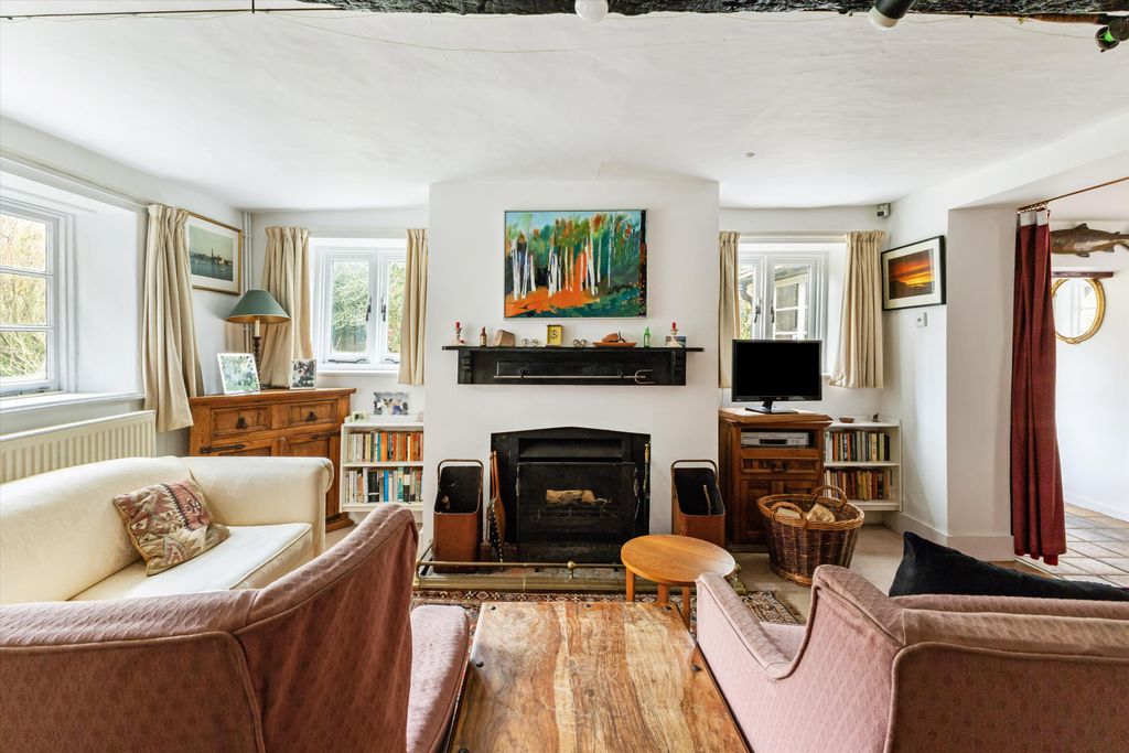 Property photo 2 of 14 Image