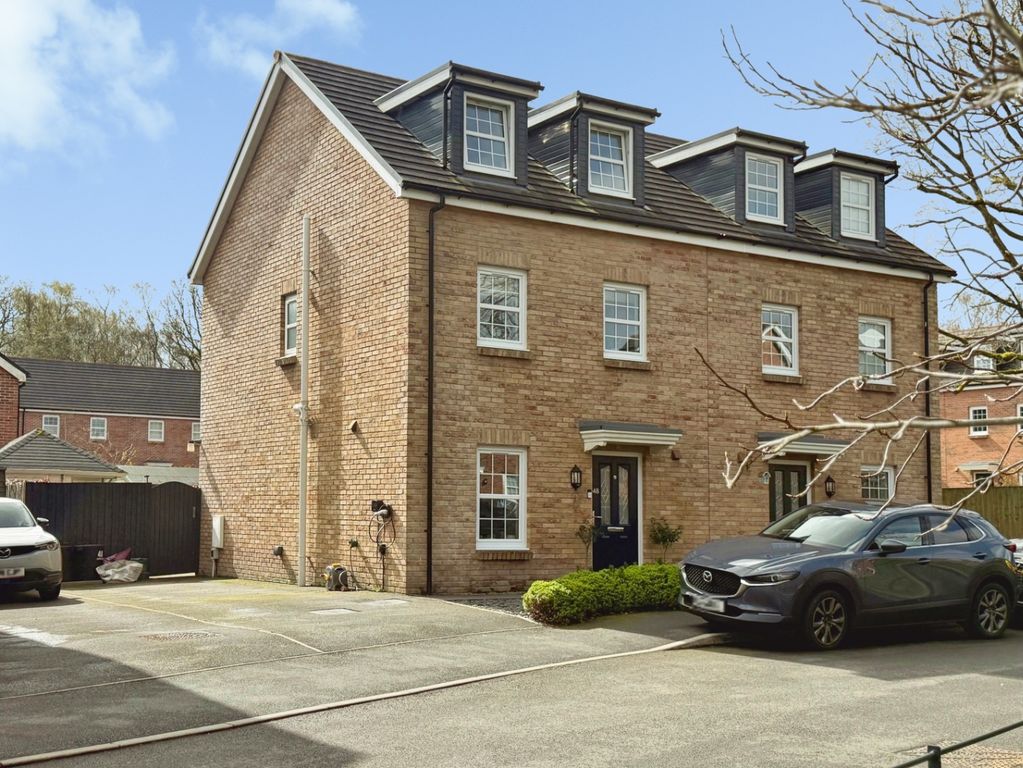 Property photo 2 of 31 4792296