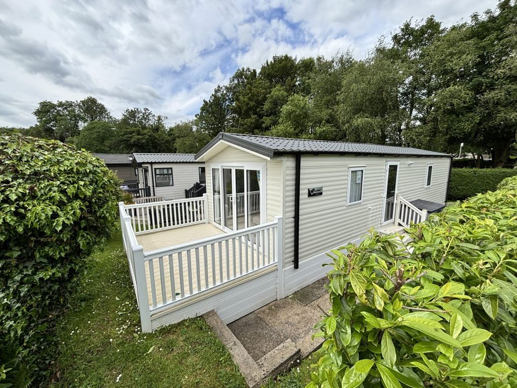 Property photo 1 of 4 Exterior Of The Willerby Malton With Private Decking At Rivers Edge Country Park