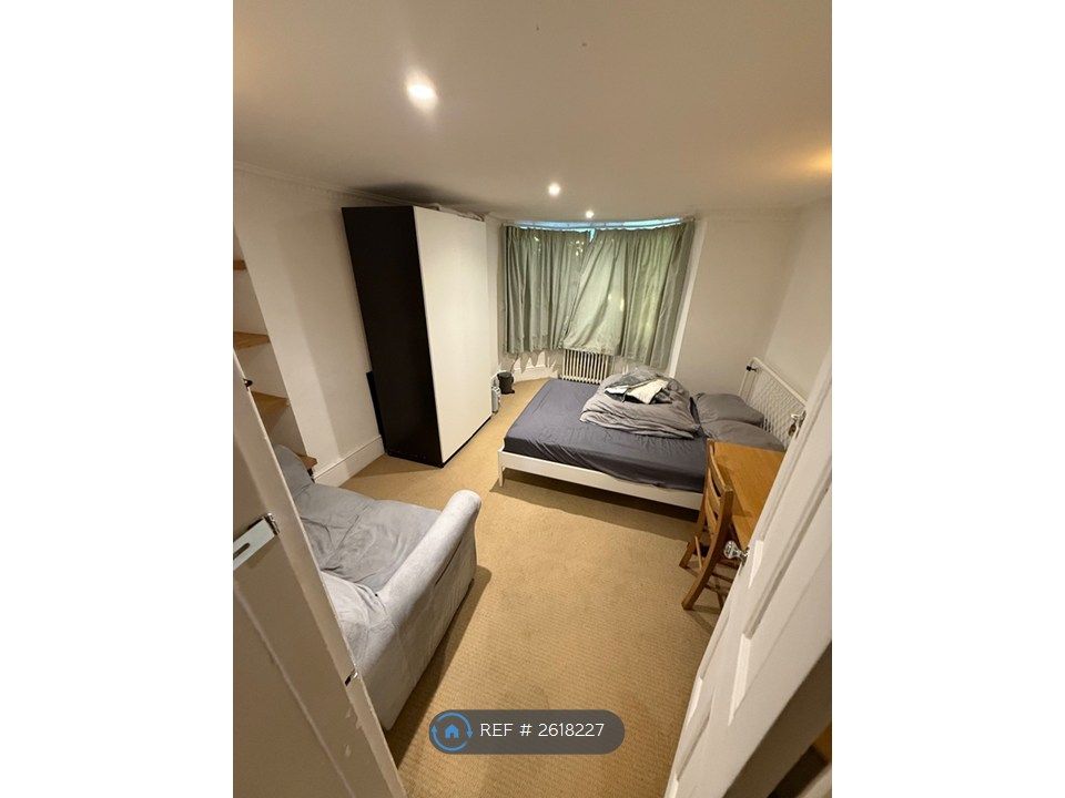 Property photo 1 of 5