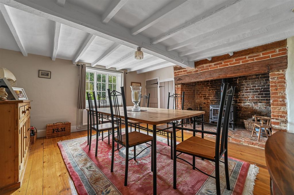 Property photo 2 of 20 Dining Room