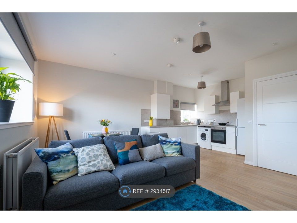 Property photo 2 of 11 Living/Dinning/Kitchen