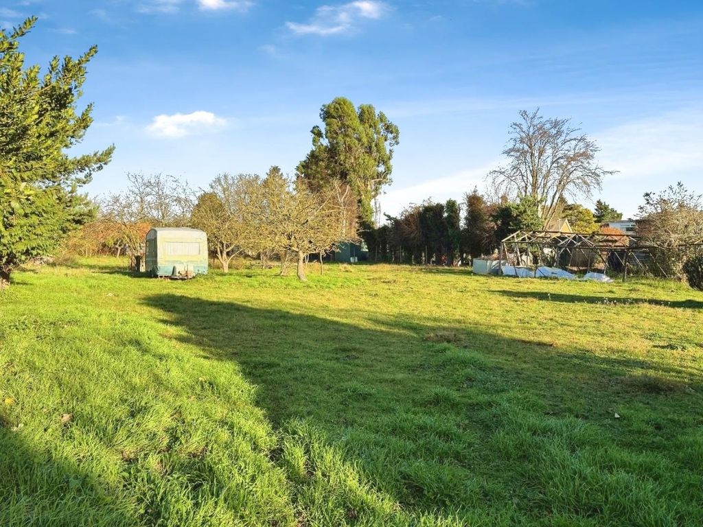 Property photo 2 of 13 8Ae694d6-193Af27d-Df98-4927-8216-74E1019A14E8.Jpeg