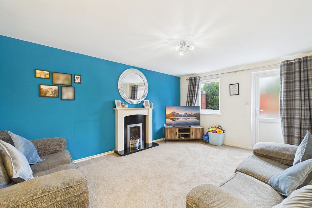 Property photo 2 of 12 Cam02279G0-Pr0084-Still002