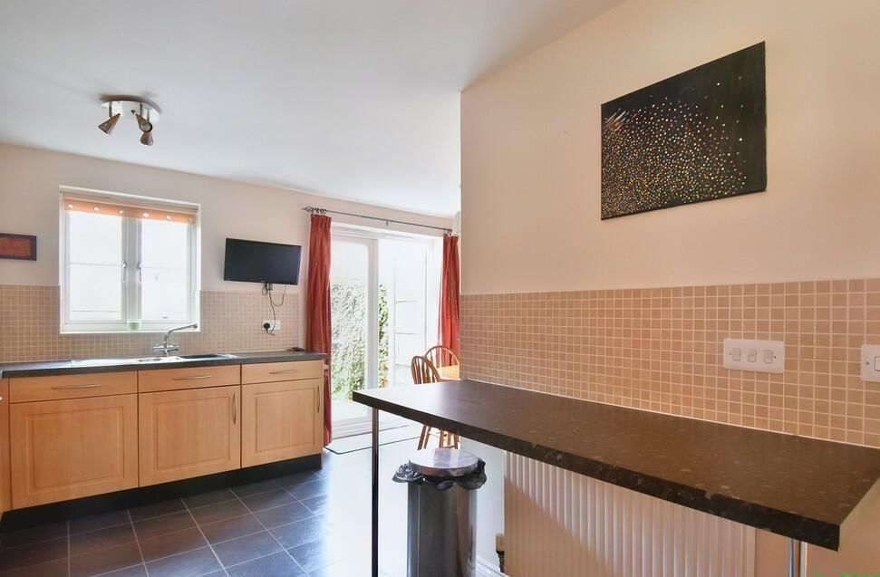 Property photo 3 of 7 61 B Kkk.Jpeg