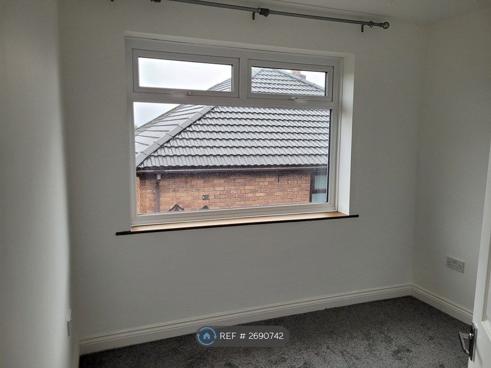 Property photo 3 of 20 Room 7