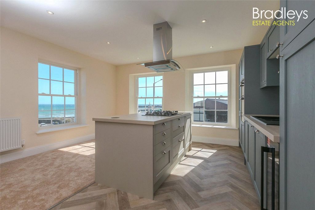 Additional image 9 of 2 bed flat for salePenrose Terrace, Penzance, Cornwall TR18