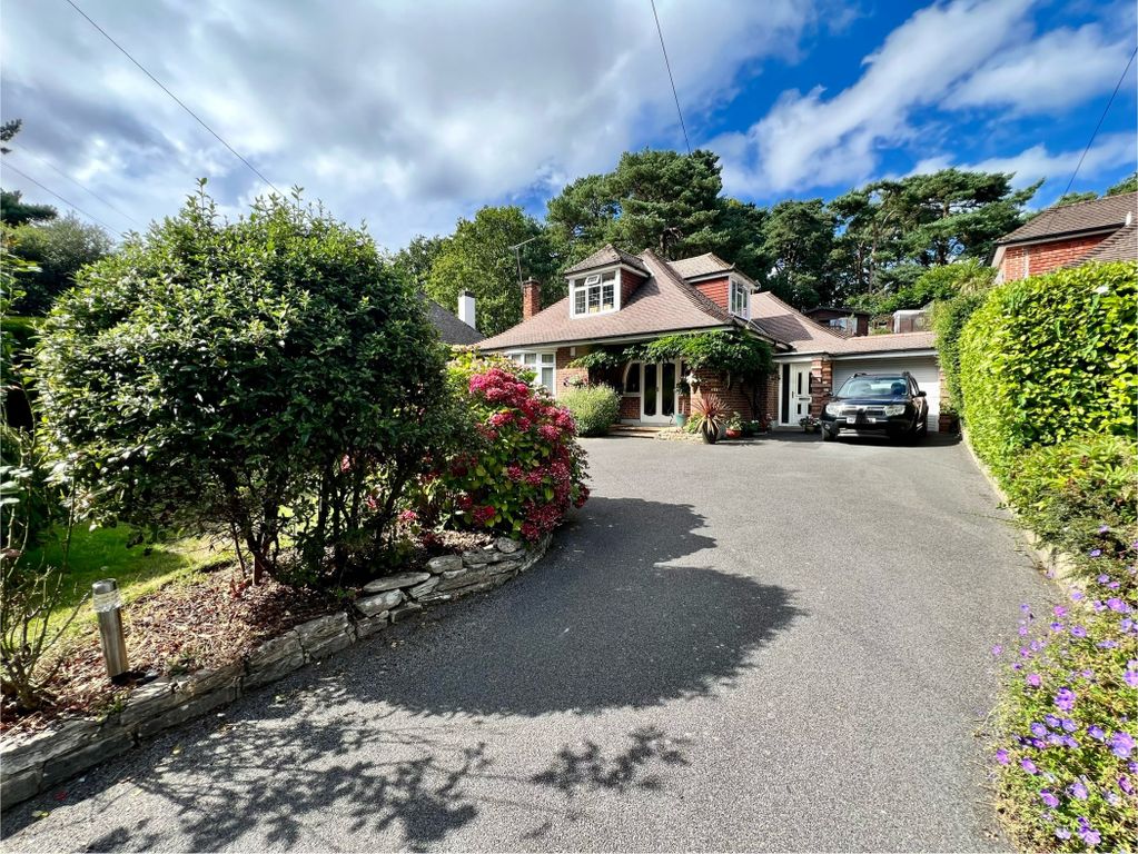 Property photo 1 of 43 Img_4523