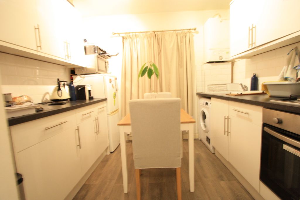 Property photo 1 of 2