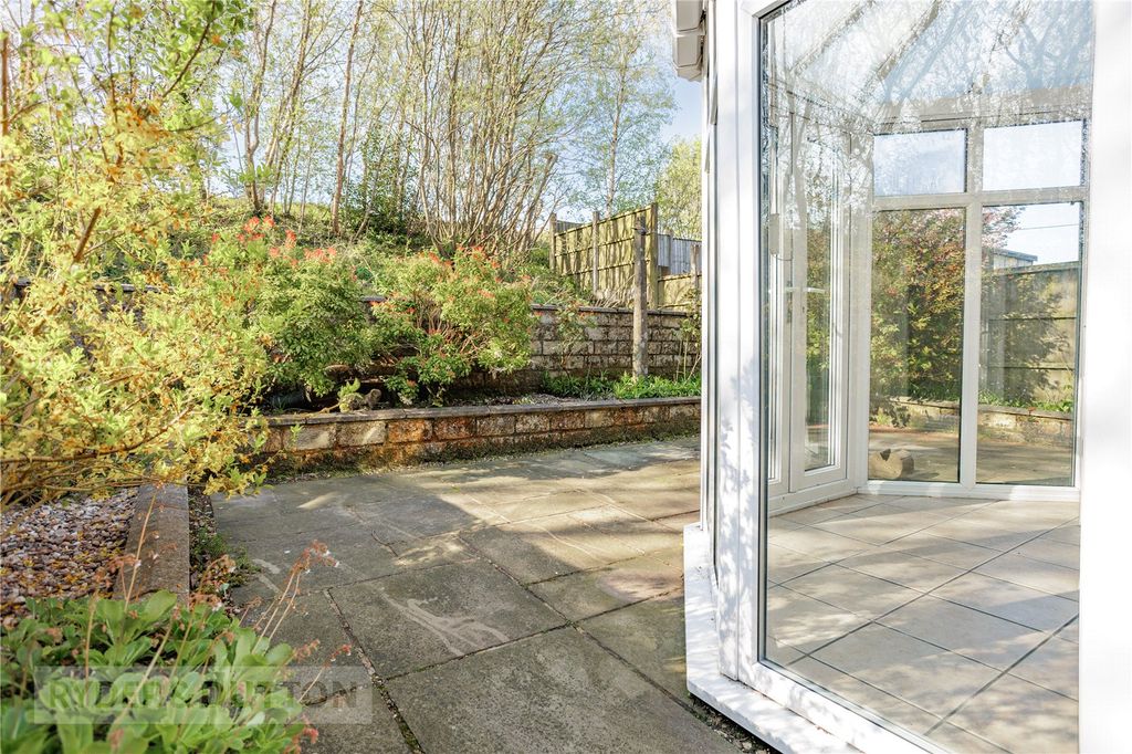 Property photo 2 of 19 Rear Garden