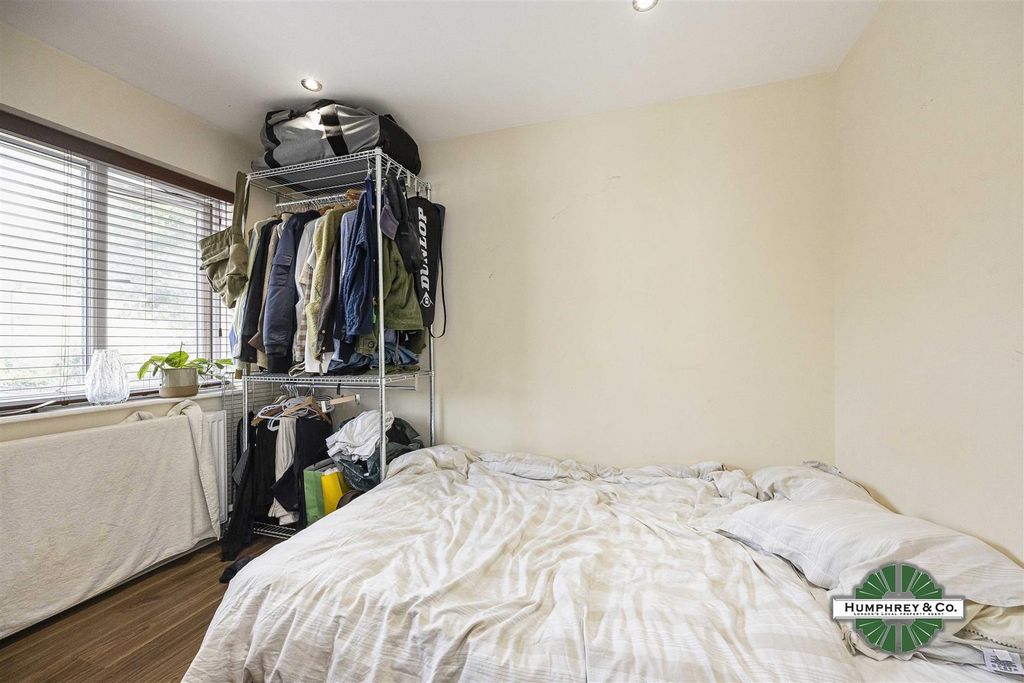 Property photo 3 of 6 3.Jpg