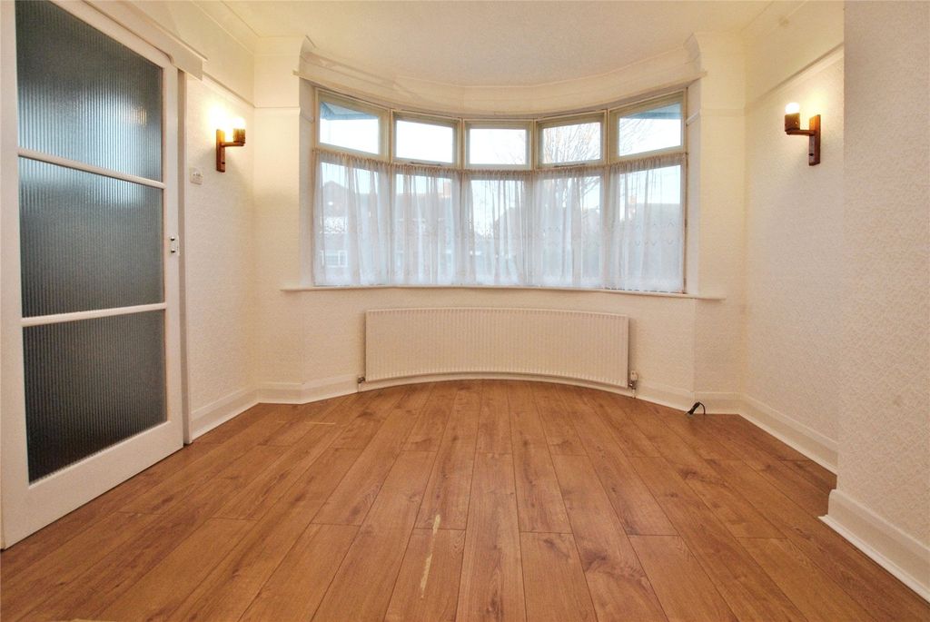 Property photo 3 of 9 Picture No. 09