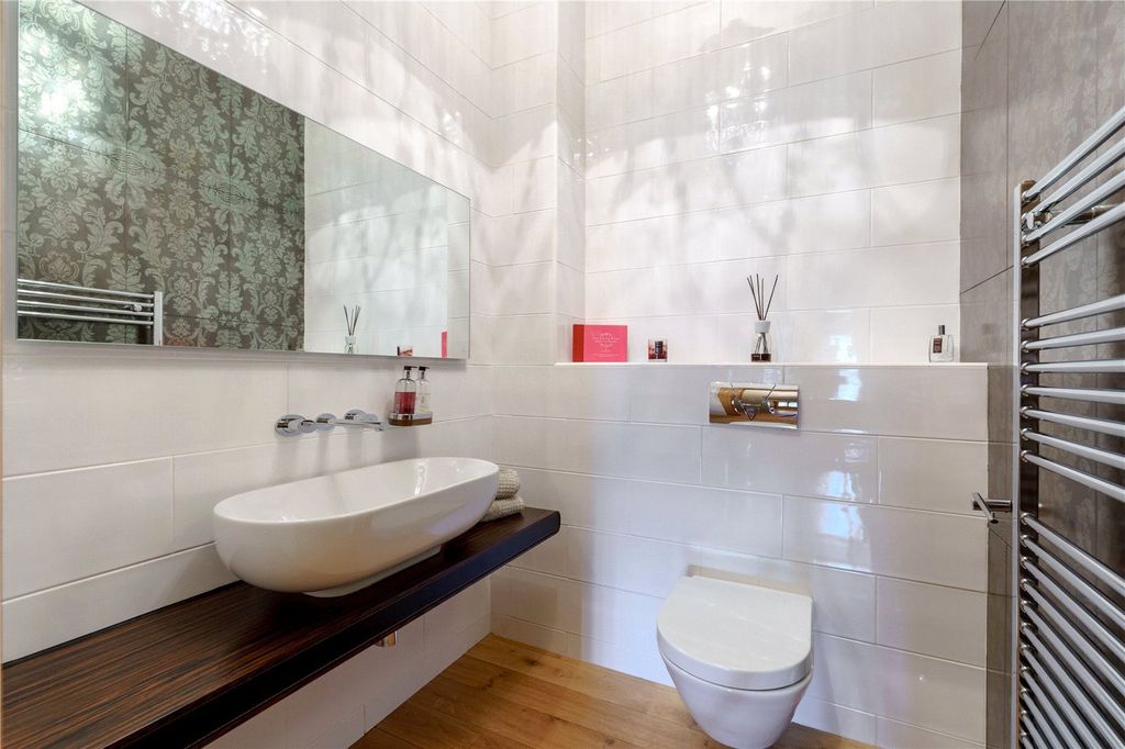 Additional image 8 of 4 bed detached house for saleOakwood, 4 The Avenue, West Glen Road, Kilmacolm PA13