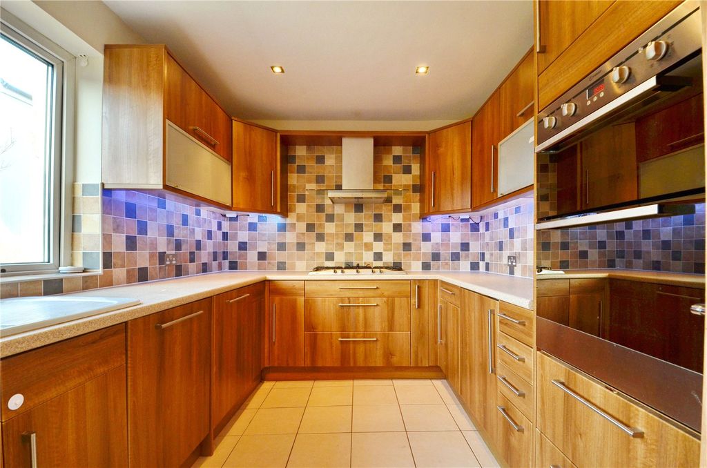 Property photo 3 of 9 Picture No. 09