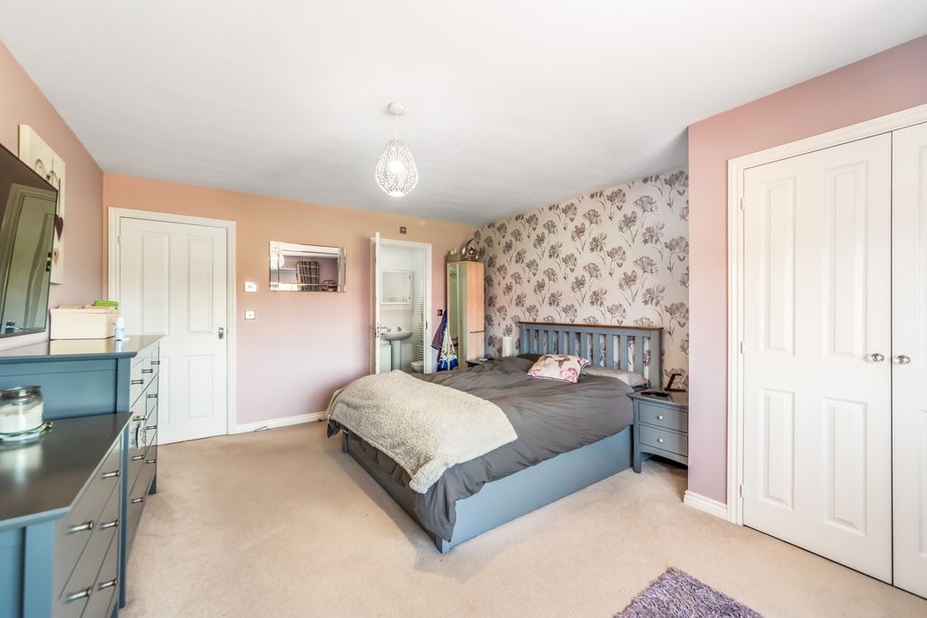 Additional image 11 of 5 bed detached house for saleJonagold Place, Evesham WR11