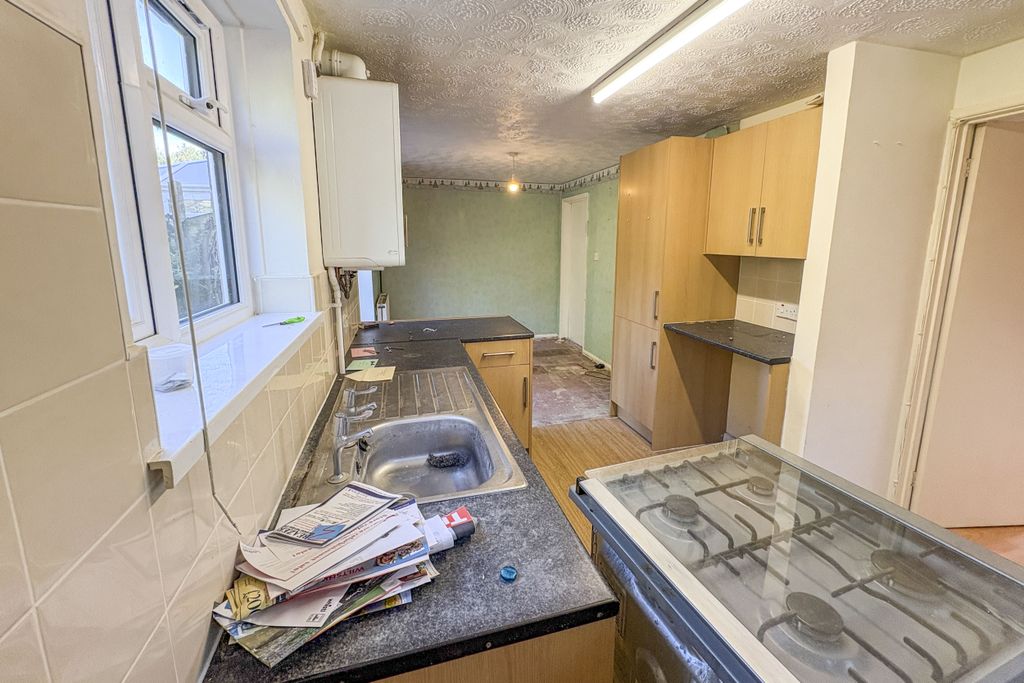 Property photo 3 of 16 24 Brunel Way, Box, Corsham, Sn13 8Lr