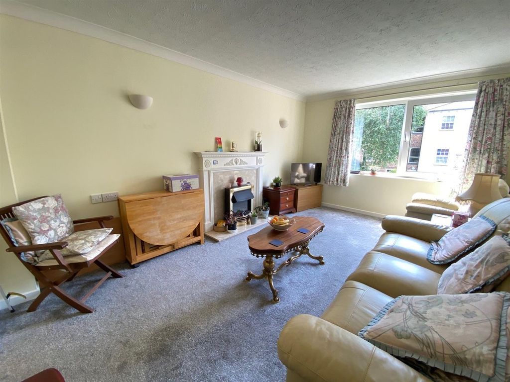 Property photo 2 of 12 Living Room.Jpg