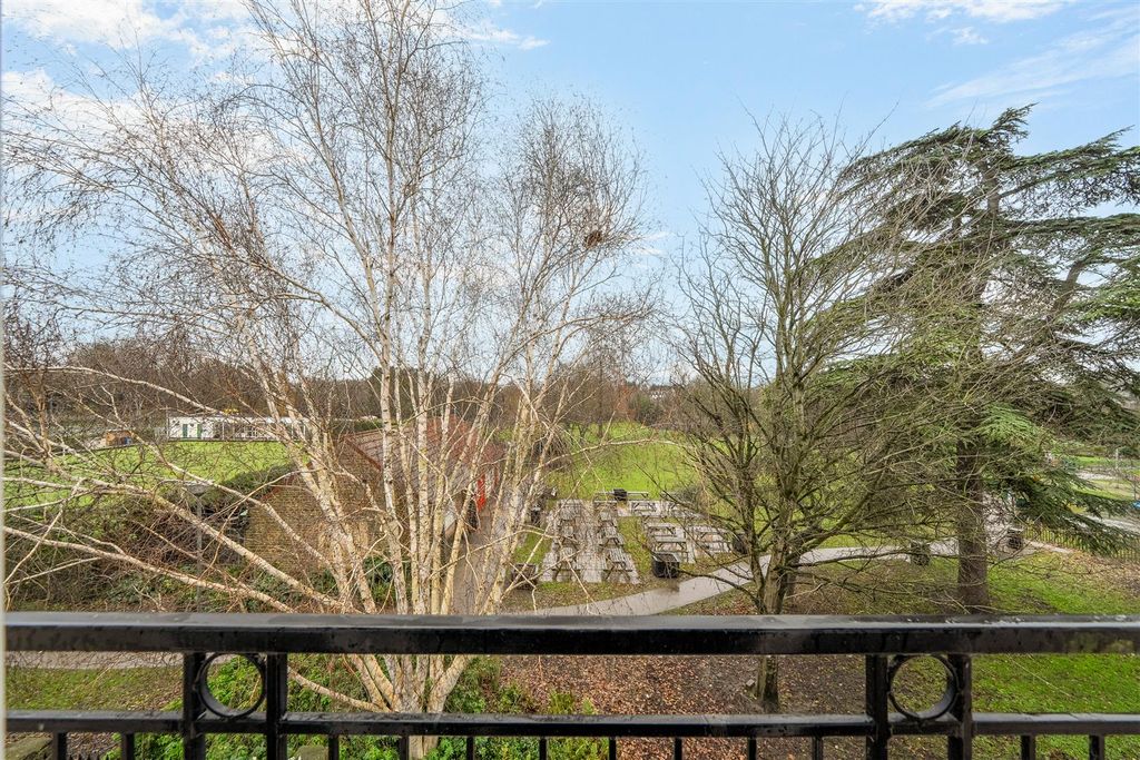 Property photo 2 of 18 1387917-3-693Ff7d0Bcff9.Jpg