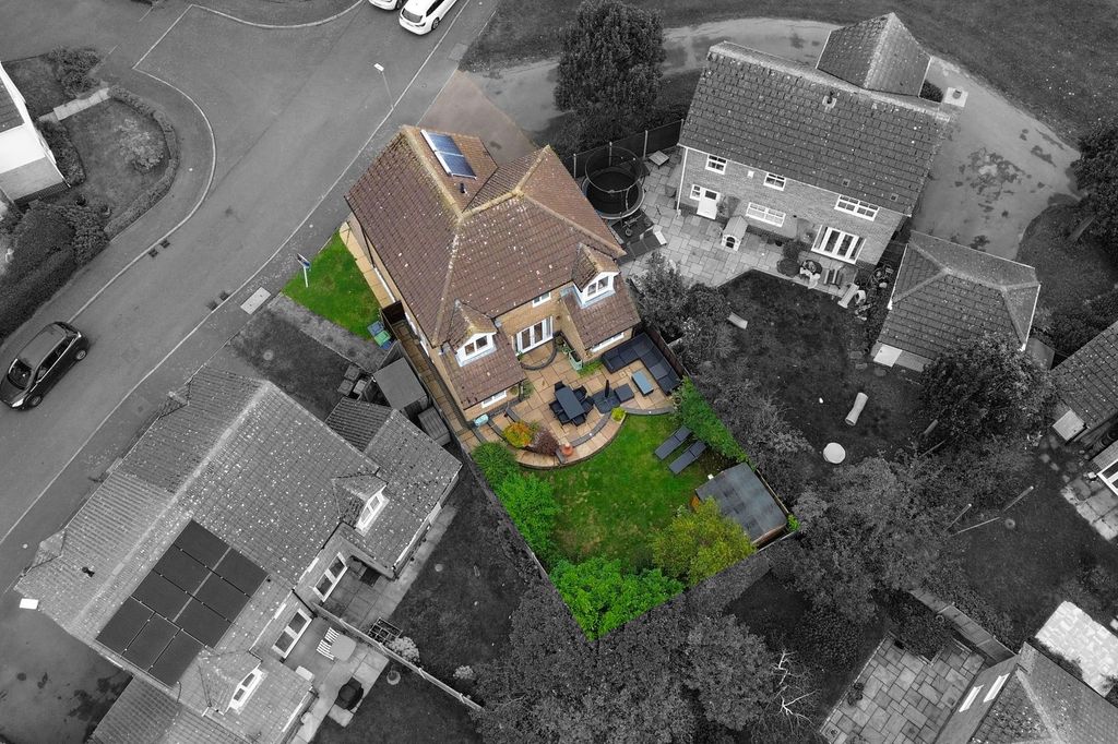 Property photo 2 of 22