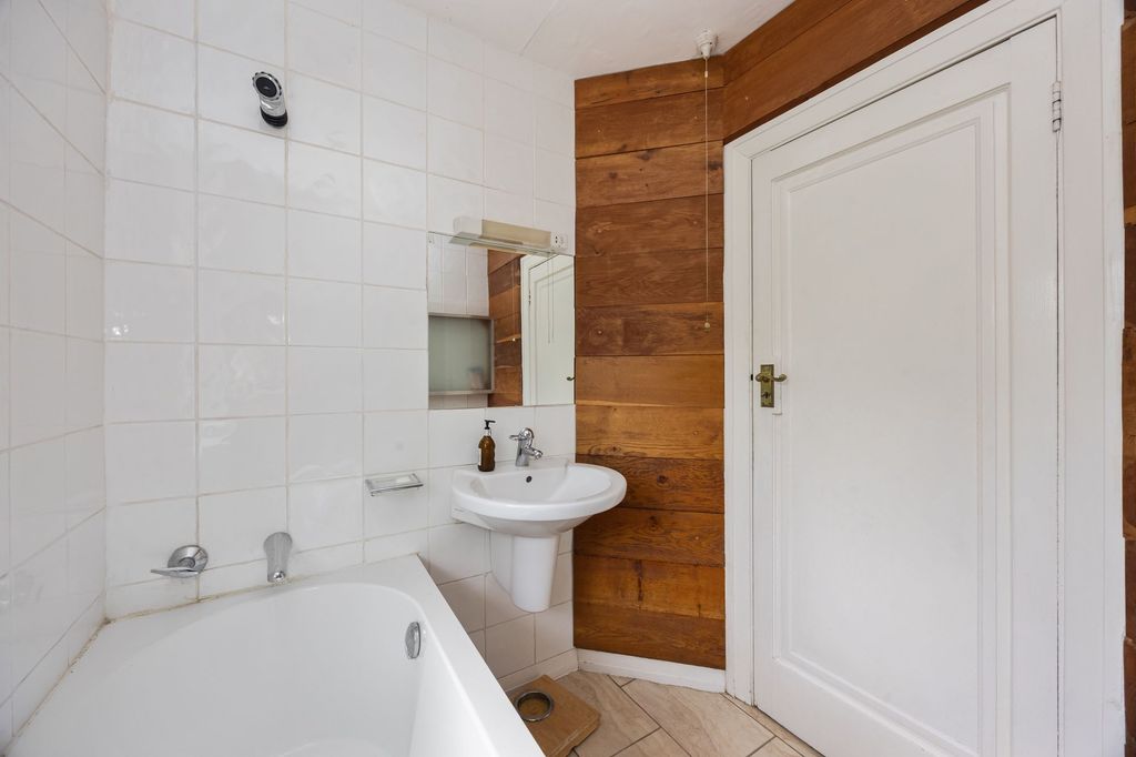 Additional image 24 of 6 bed detached house for saleBrighton Road, Horsham RH13