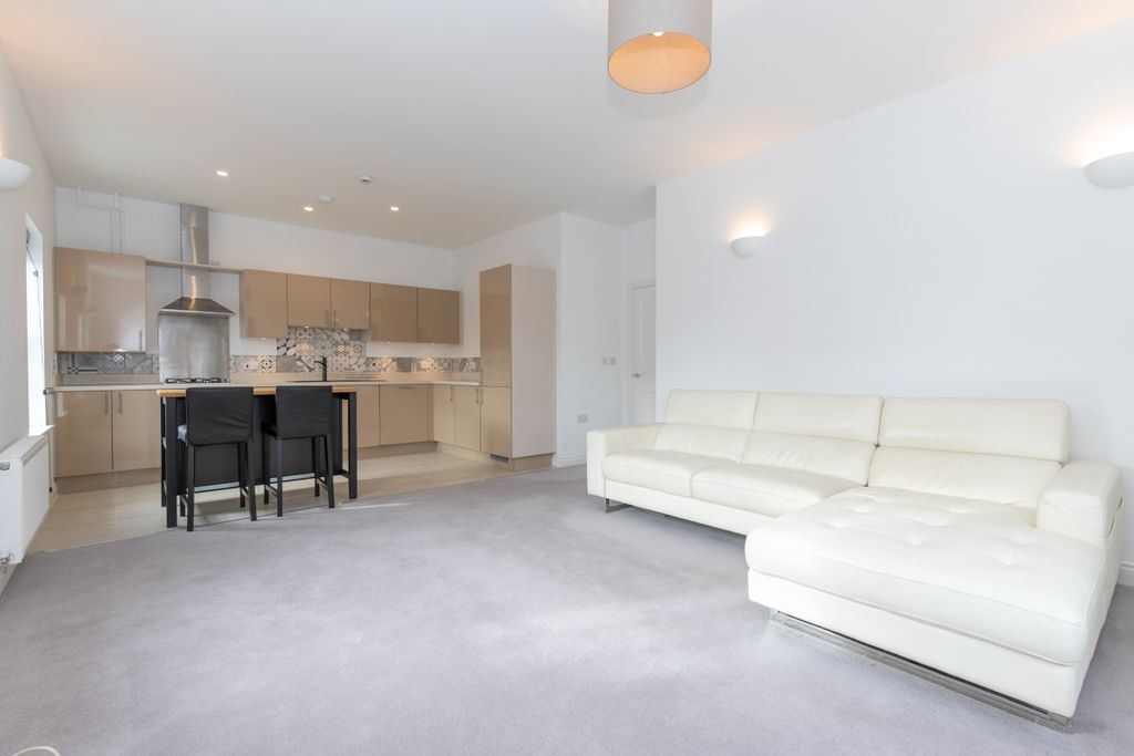 Property photo 3 of 9 176425