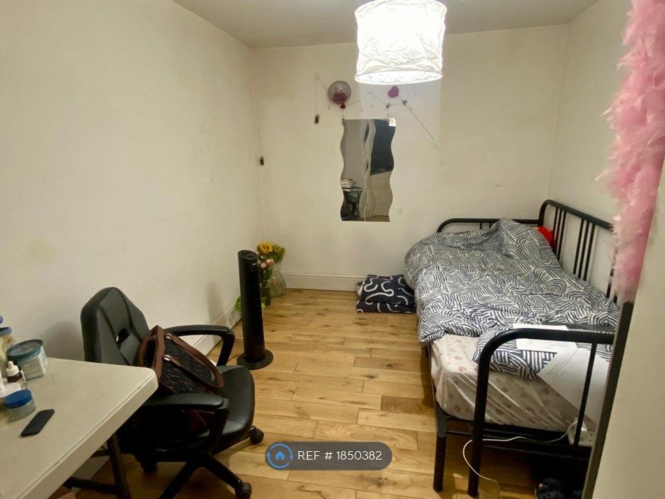 Property photo 1 of 4