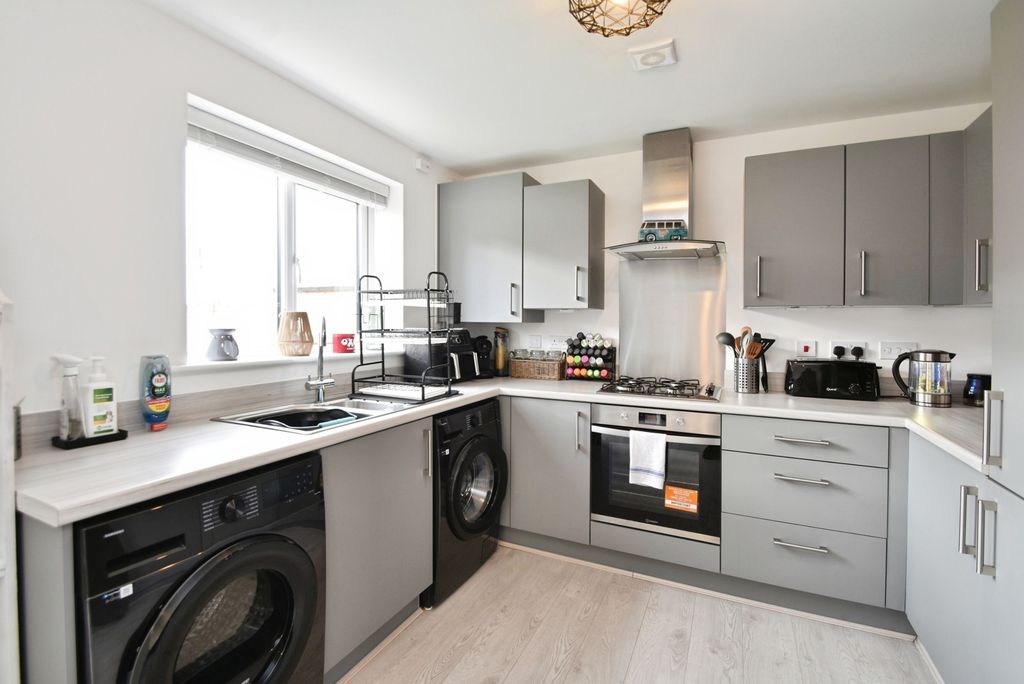 Property photo 2 of 15 Pbox-Img.Jpg