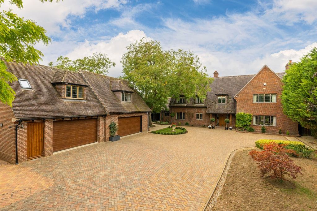 Property photo 1 of 24 Front