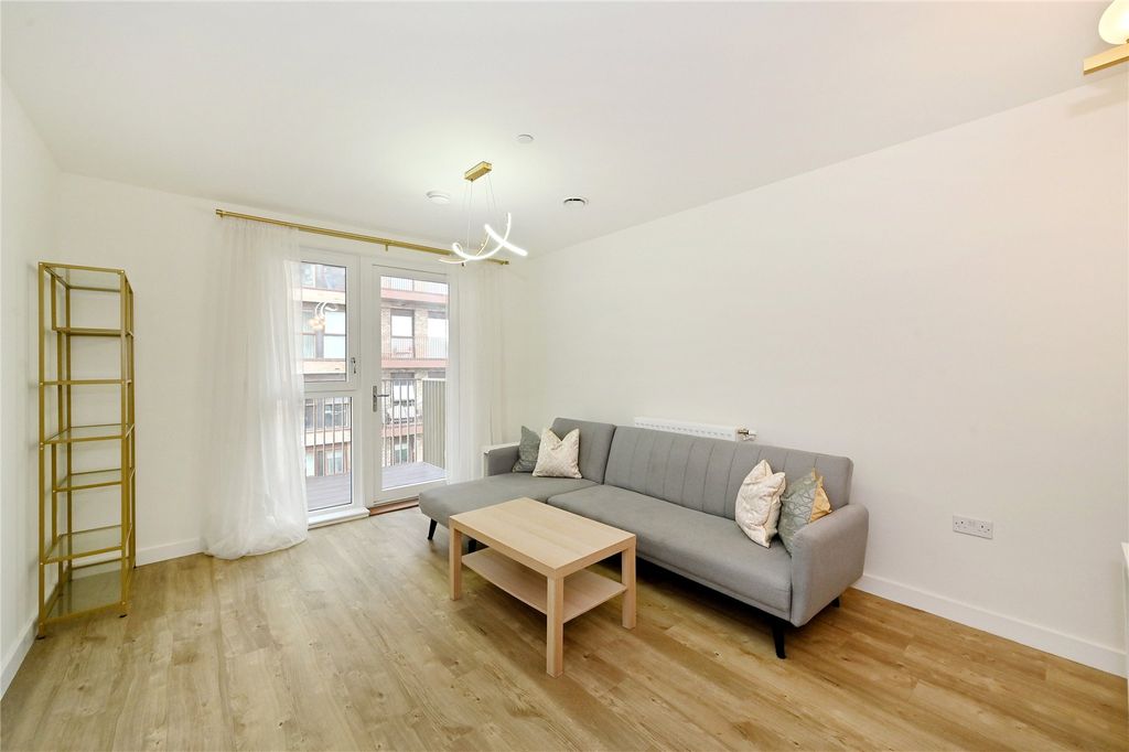 Property photo 3 of 16 Picture No. 06