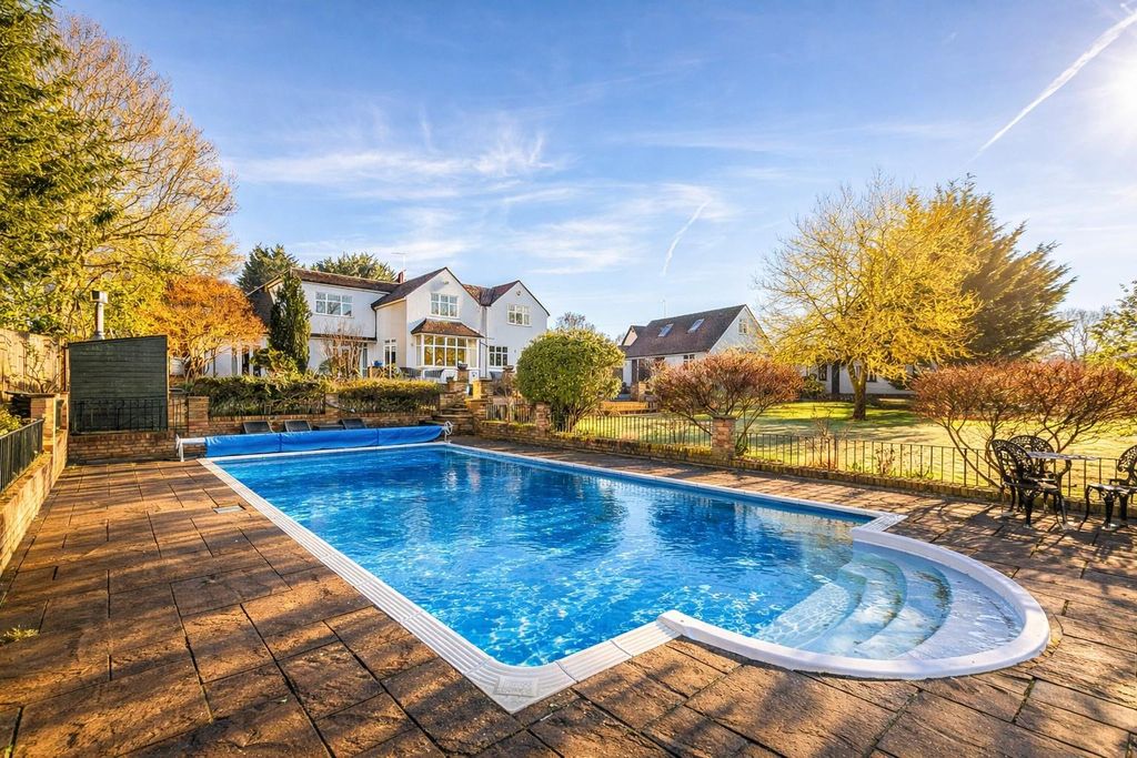 Property photo 3 of 35 6.Jpg