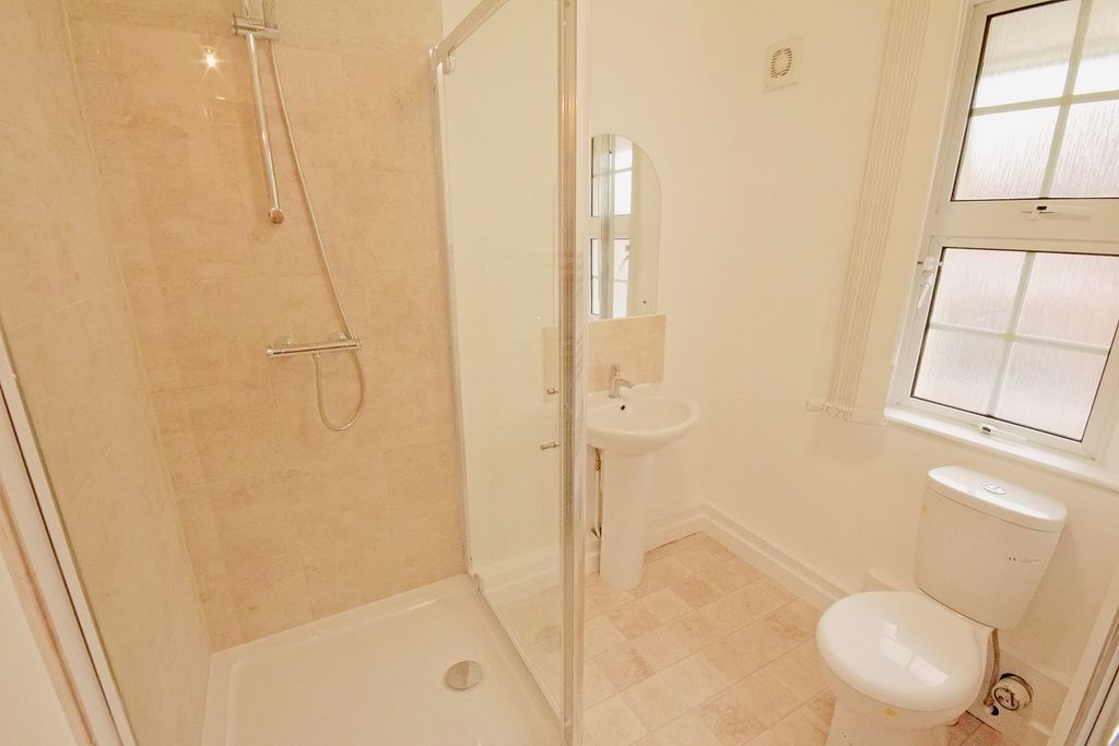 Property photo 3 of 7 Shower Room