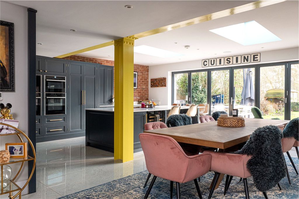 Property photo 2 of 25 Kitchen/Dining Room