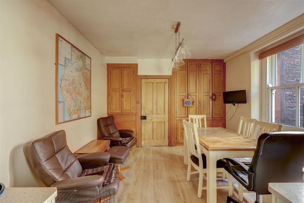 Additional image 5 of 6 bed property for saleLowther Street, Penrith CA11