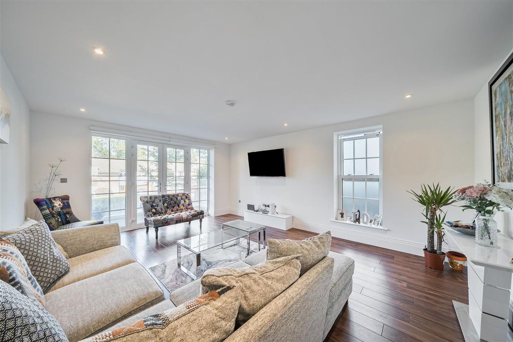 Property photo 2 of 17 Reception Room: