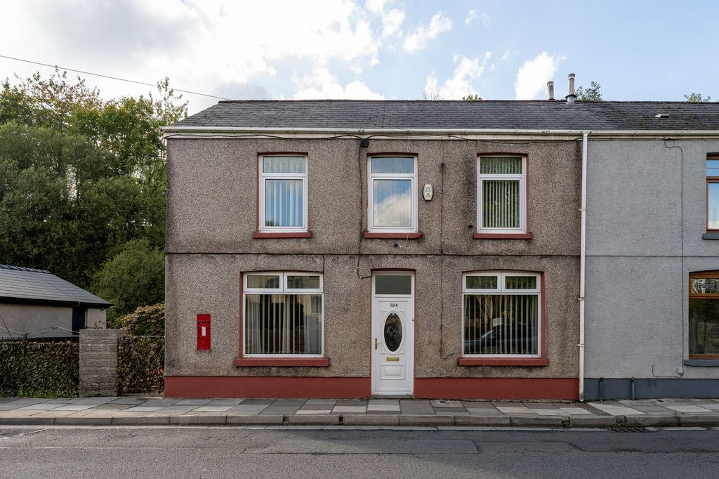 Property photo 1 of 33